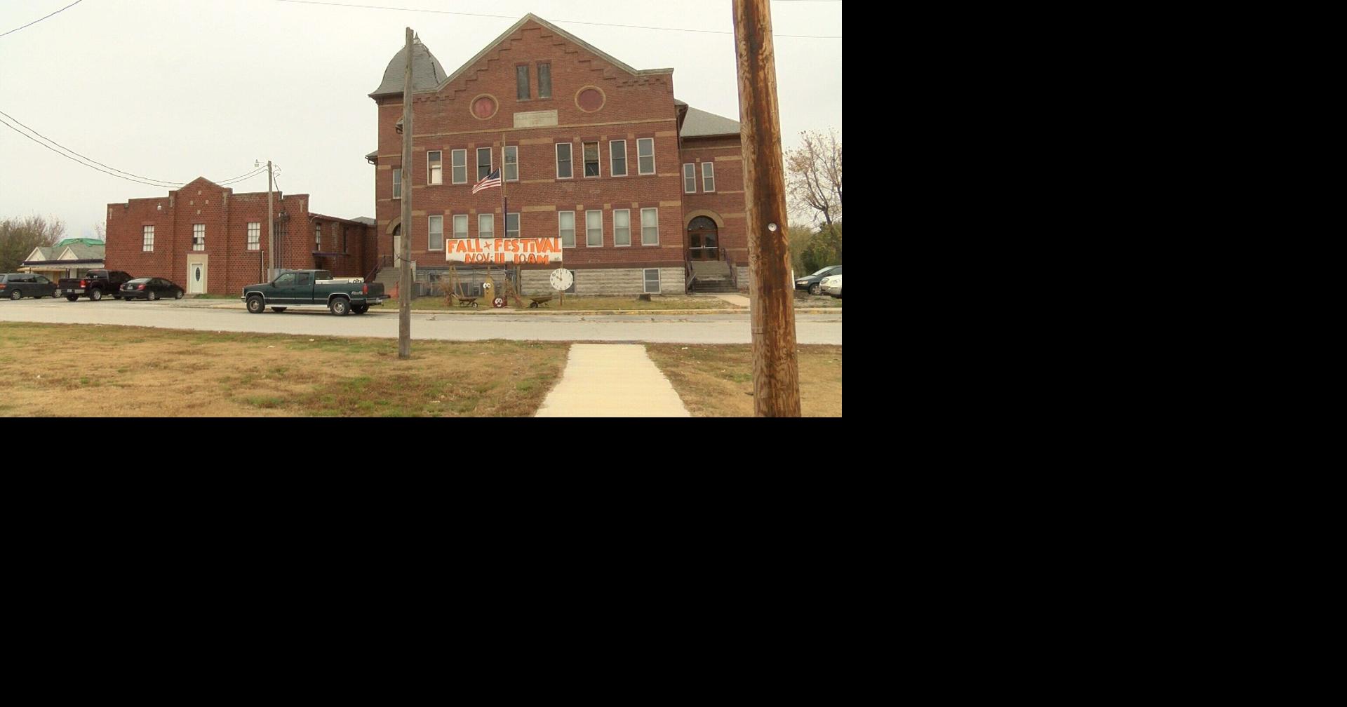 Alba Missouri Communities Band Together to Renovate Empty School News