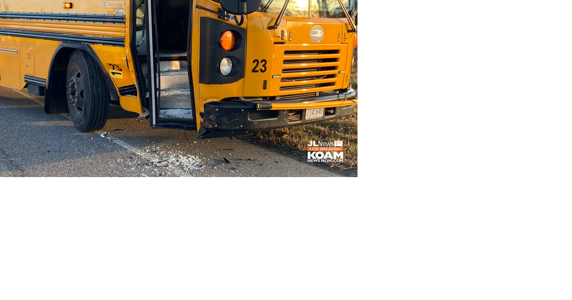 Carthage School bus collides with car Autoaccident