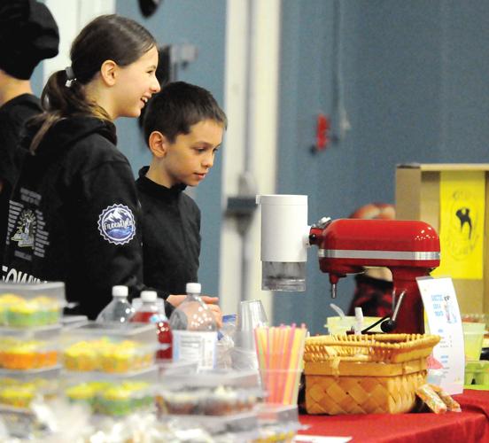 Kids learn business at fair | Local News | kodiakdailymirror.com