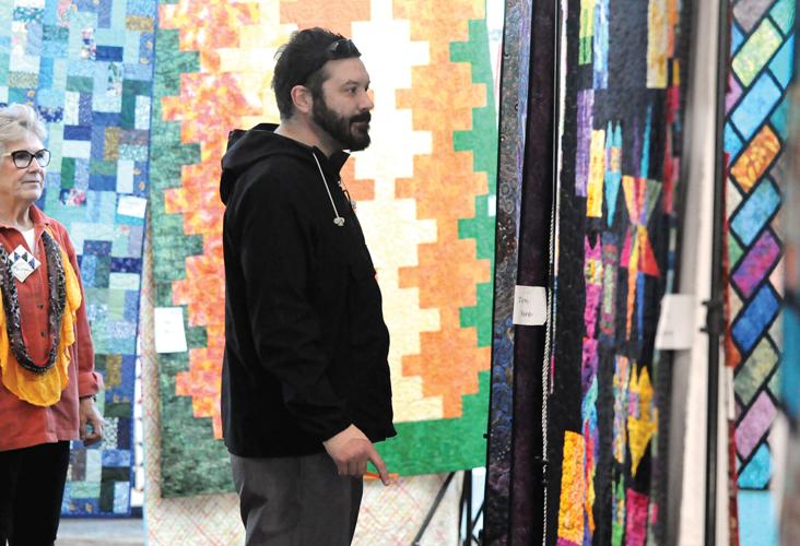 Images from the Kodiak Bear Paw Quilt Guild show Local News