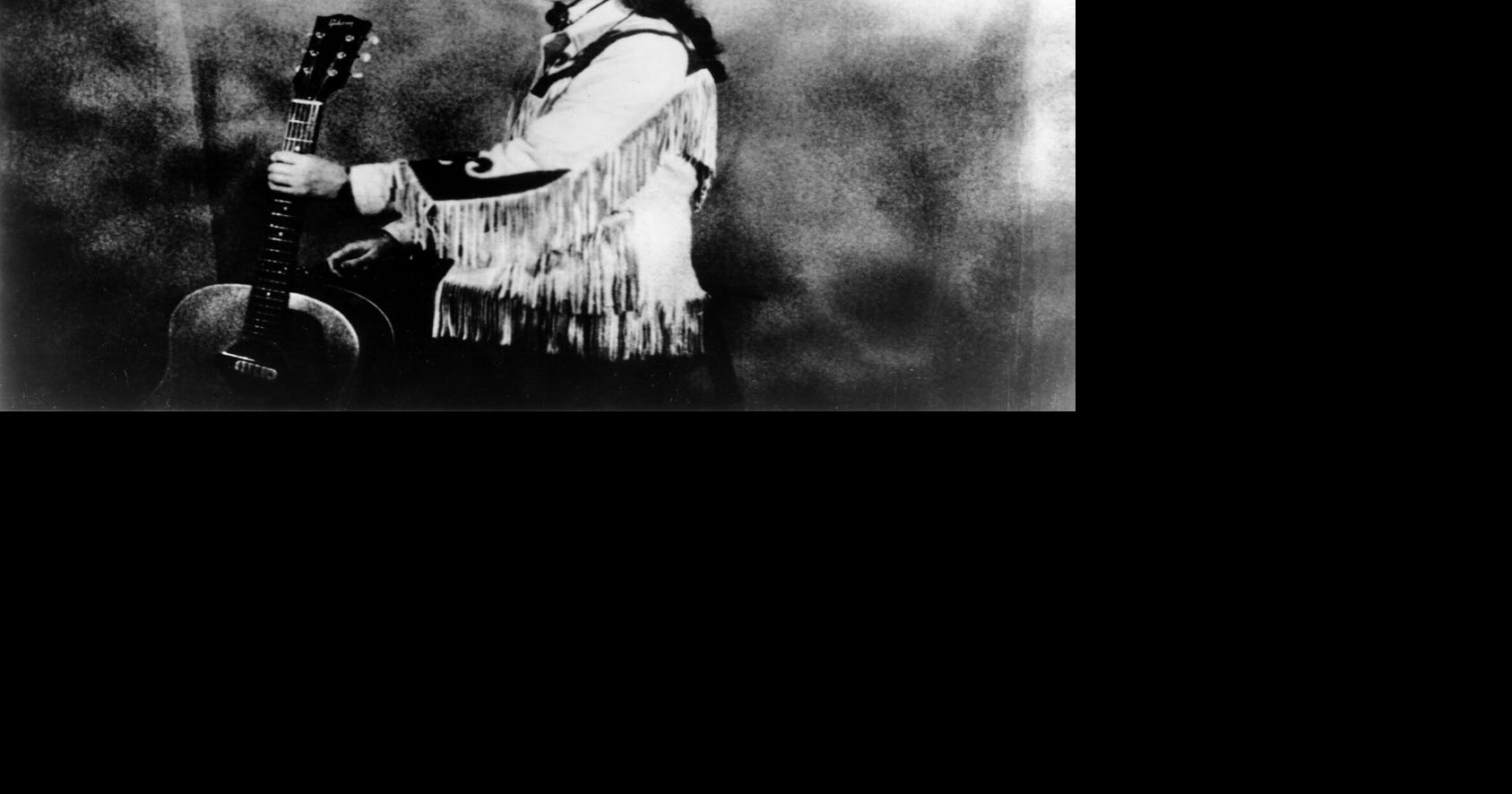 Loretta Lynn, coal miner's daughter turned forthright country queen, dies at 90 | Nation & World News | komu.com