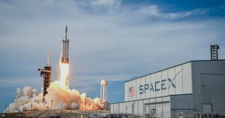 SpaceX sets the stage for a record $75 billion IPO