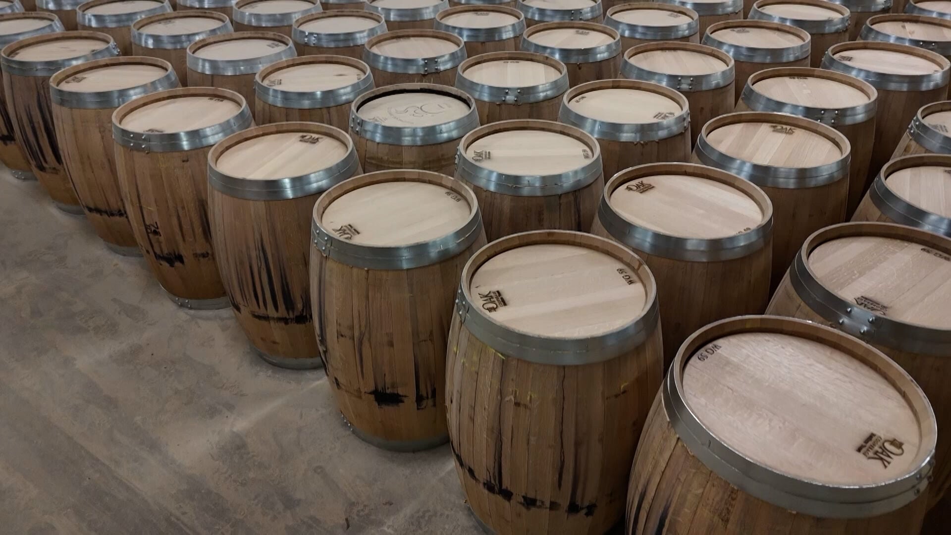 Decades-old Missouri cooperage is home to some of the most skilled wine barrel-makers