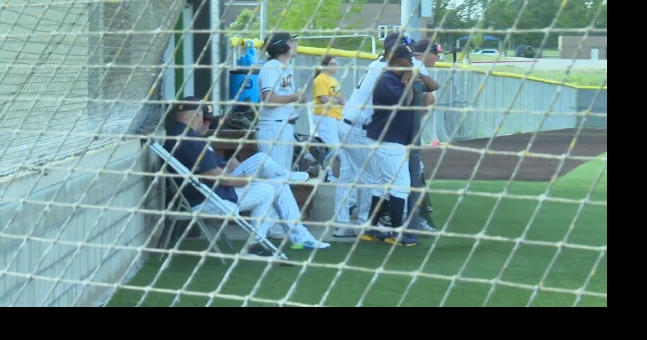 Rolla baseball out-slugs Battle, 11-8