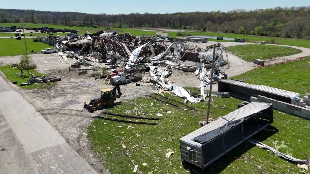 VIDEO: Columbia recycling facility destroyed in Easter Sunday