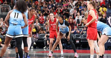 Caitlin Clark and Angel Reese face off in first WNBA game | Pro Sports | komu.com