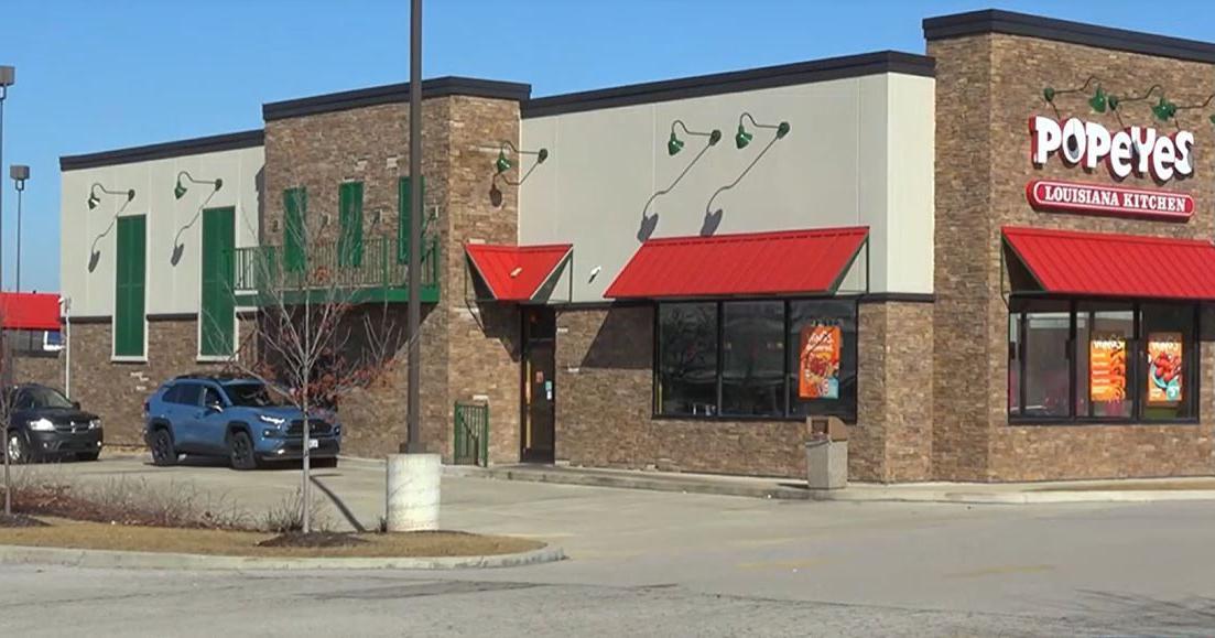 Police: St. Charles woman attacked by Popeyes worker after requesting refund - Vimarsana News