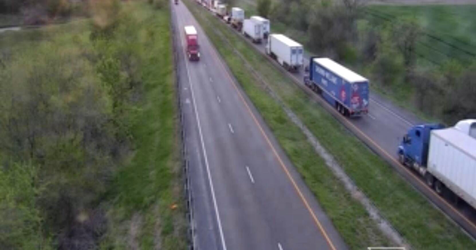 Crash closes I-70 lanes in Cooper County near Pilot Grove | Mid-Missouri News - Vimarsana News