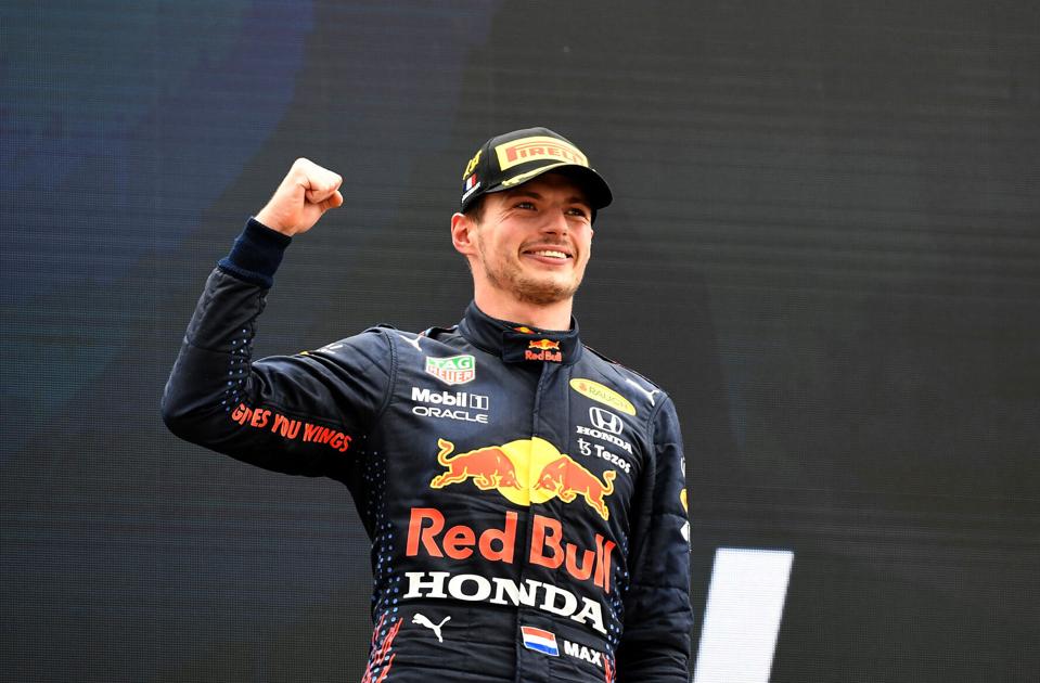 Max Verstappen beats Lewis Hamilton at French Grand Prix ...
