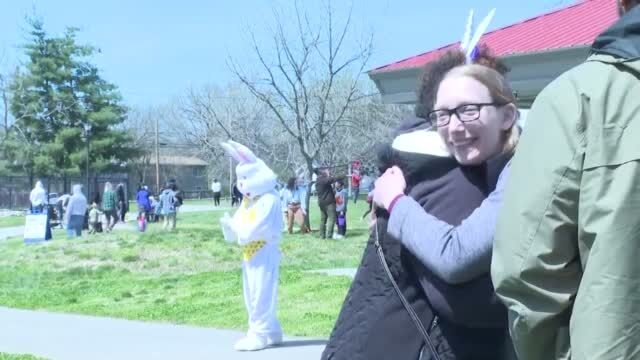 Patrick Mahomes and family celebrate Easter with egg hunt