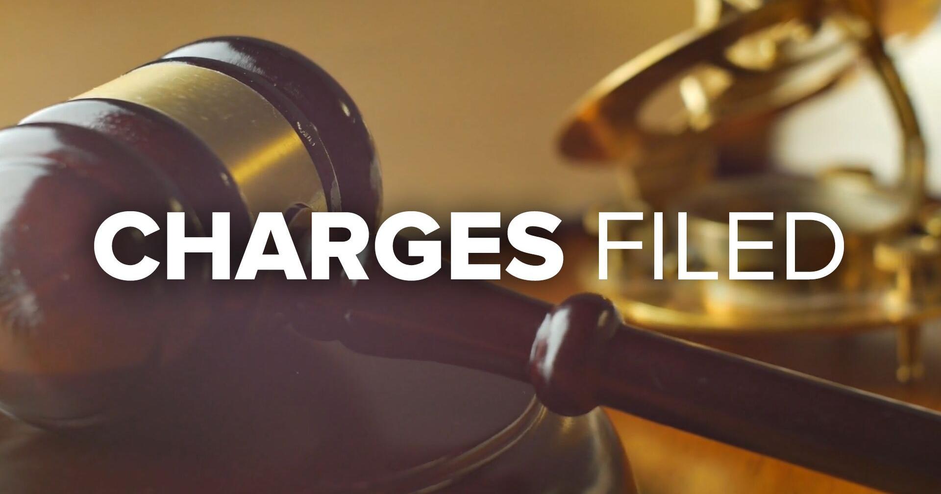 Woman charged with child endangerment after 3-year-old found walking on Providence Road - Vimarsana News