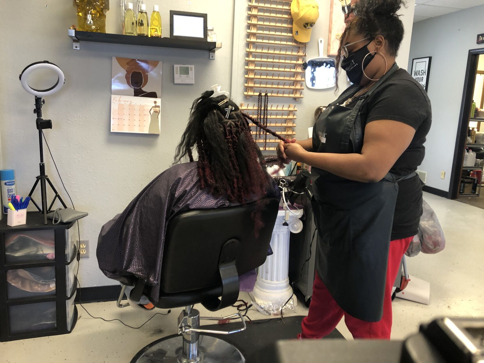 Black hair salons help to spread COVID 19 vaccine information