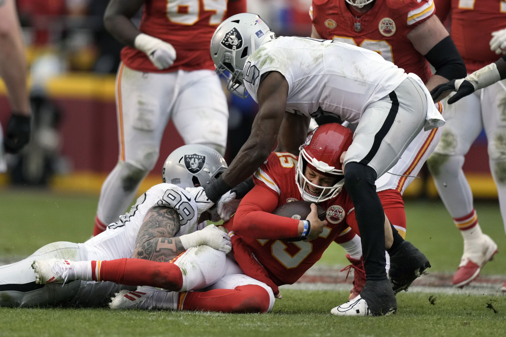 Raiders Stun Chiefs In 20-14 Victory On Christmas Day | Pro Sports ...