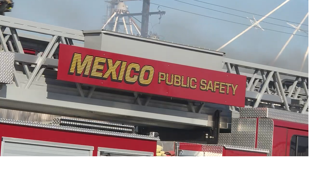 Mexico Public Safety Department responds to vehicle fire