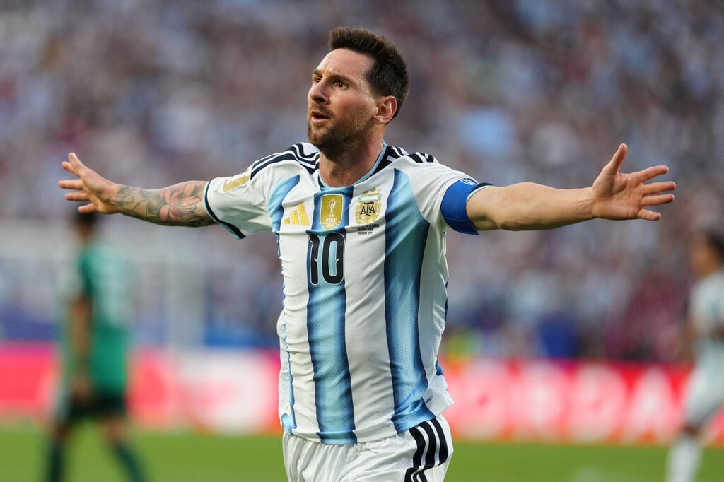 Argentina beats Algeria 3-0 in opener at Kansas City | FIFA World