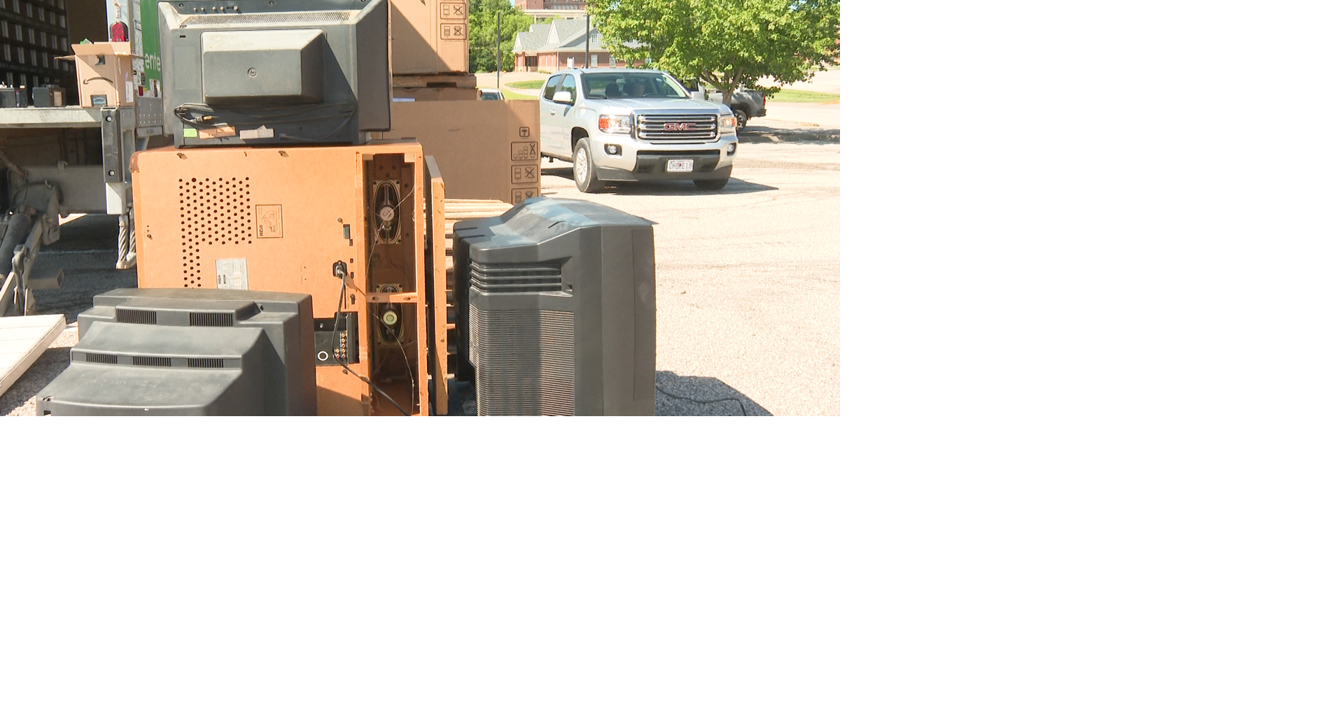Electronic recycling event held in Jefferson City to encourage proper disposal