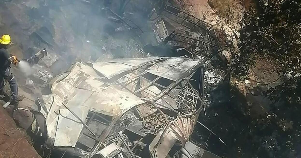 Bus carrying Easter worshippers falls off cliff killing 45 people in South Africa - Vimarsana News