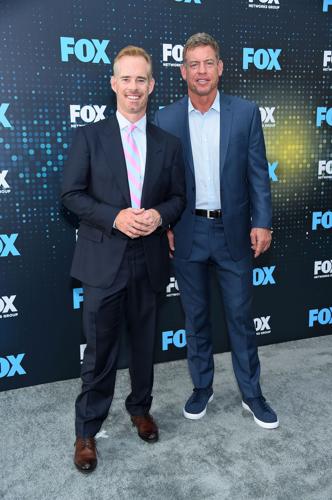 Joe Buck, Troy Aikman sign multiyear deals with ESPN to be voices of Monday  Night Football - ESPN