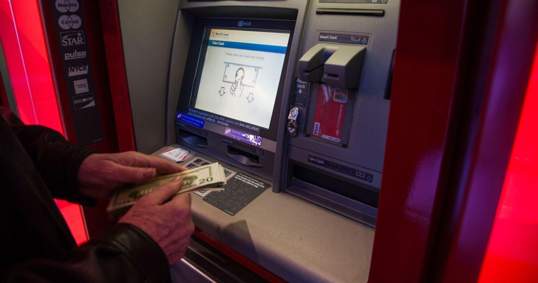US banks hit by deposit delays - Vimarsana News