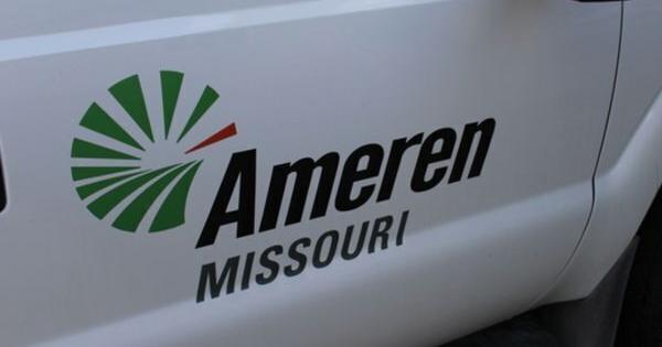 Ameren calls for customers to use less energy during weekend storm