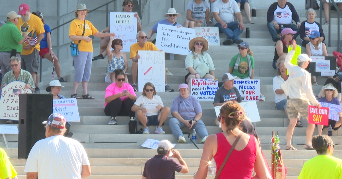 Hands on Rally at Missouri capitol protests redrawing state's congressional lines