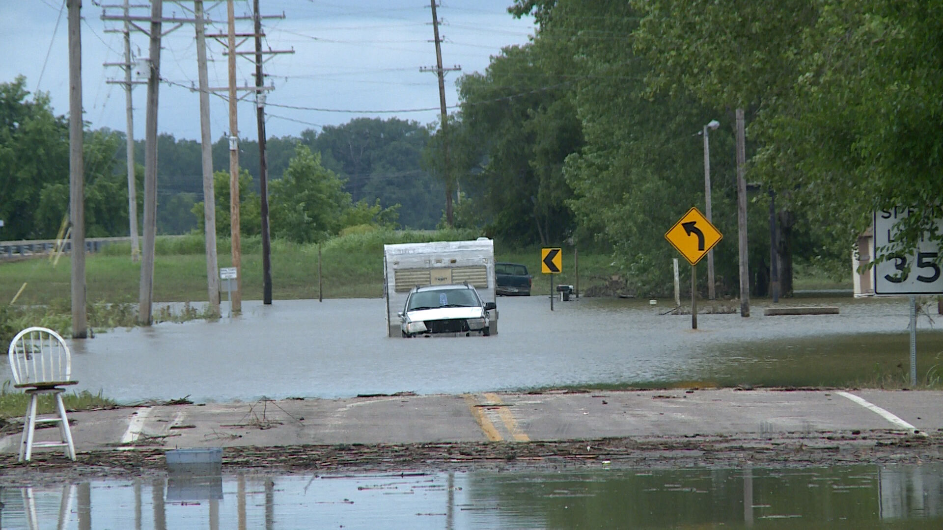 Boone County Fire rescues passengers stuck in flooded water in McBaine - Vimarsana News