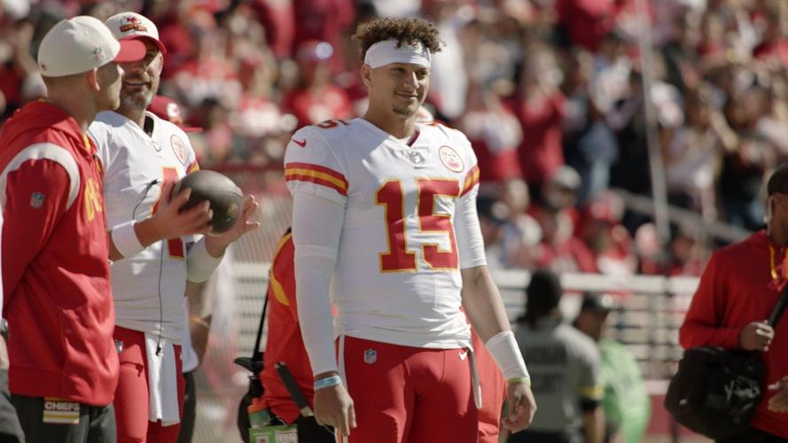 Chiefs Super Bowl parade highlights: Best moments as Patrick Mahomes, Travis  Kelce pledge to 'run it back