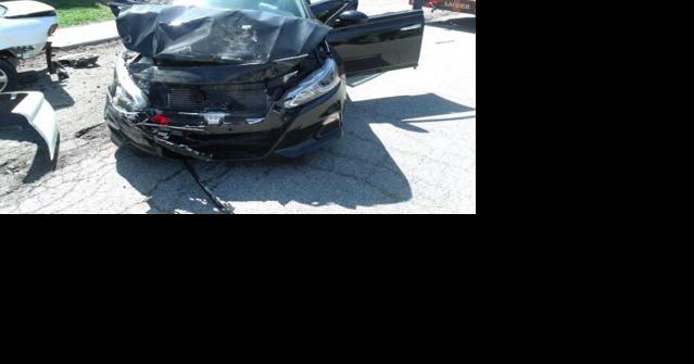 Woman arrested following crash in Jefferson City - Vimarsana News