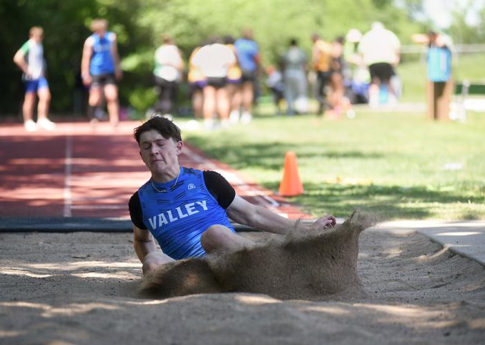 Rock Bridge boys track and field finishes first at MSHSAA Class 5