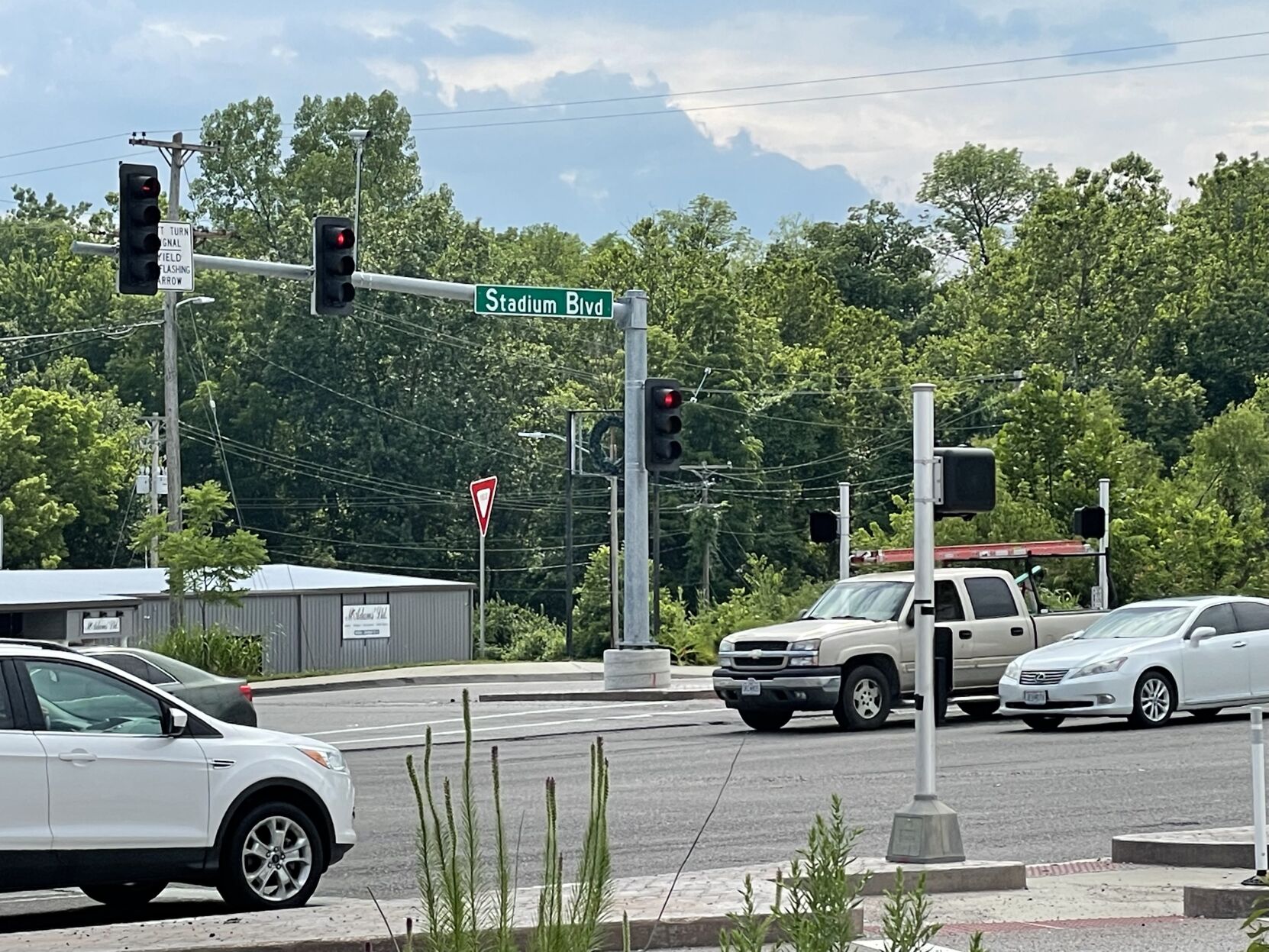 MoDOT moves forward with Stadium Boulevard resurfacing project - Vimarsana News