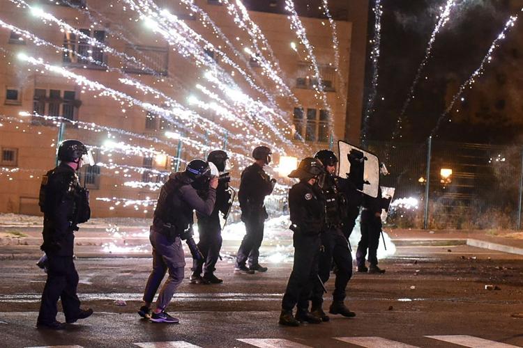 France sees third night of violence after 17-year-old shot dead by police |  Nation & World News | komu.com
