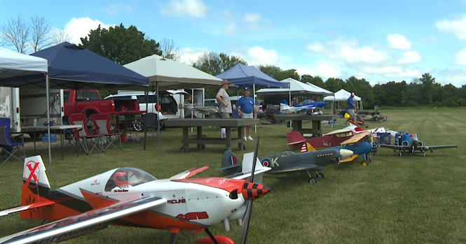 Missouri radio control pilots meet in Columbia for summer Fly In event