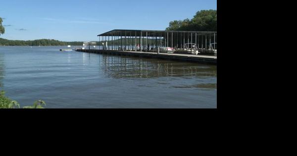 Iowa man left with serious injuries after getting struck by boat propeller in Lake of the Ozarks - Vimarsana News