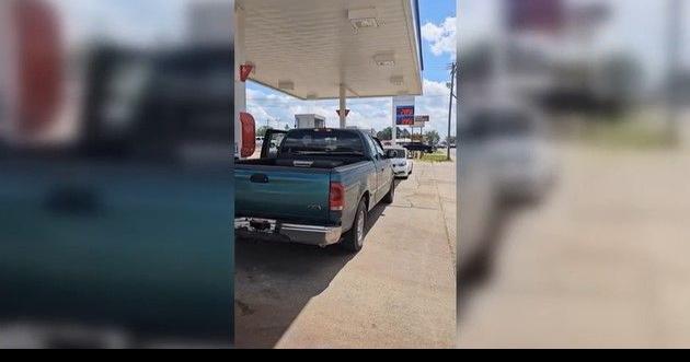 Panicked Arkansas shoppers ran for cover amid shooting that killed 3 and wounded 10