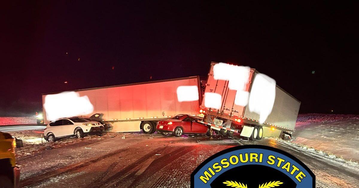 Three seriously hurt in I-70 crash involving tractor trailer | Mid ...
