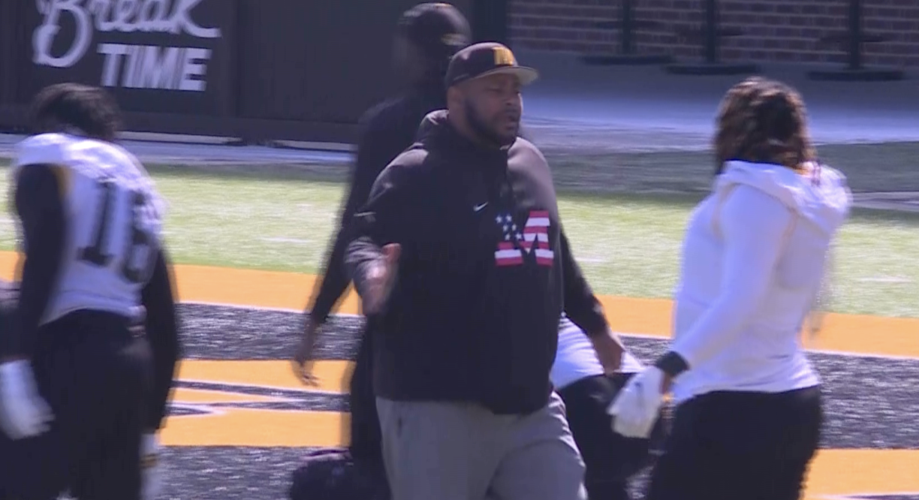 Boonville's Ellison brothers look to make noise for the Pirates High