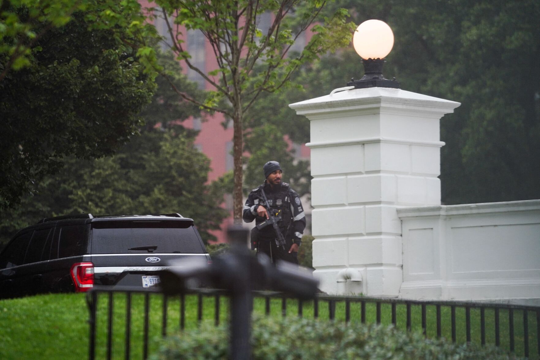 個人装備 WHITE HOUSE SECTET SERVICE POLICE 6a12344d4aec5.image.jpg?crop=