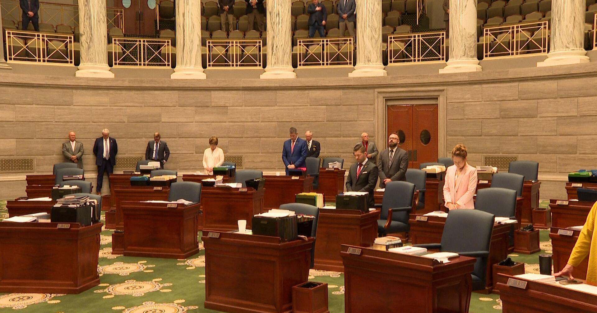 Missouri Senate stalls as end of session nears - Vimarsana News