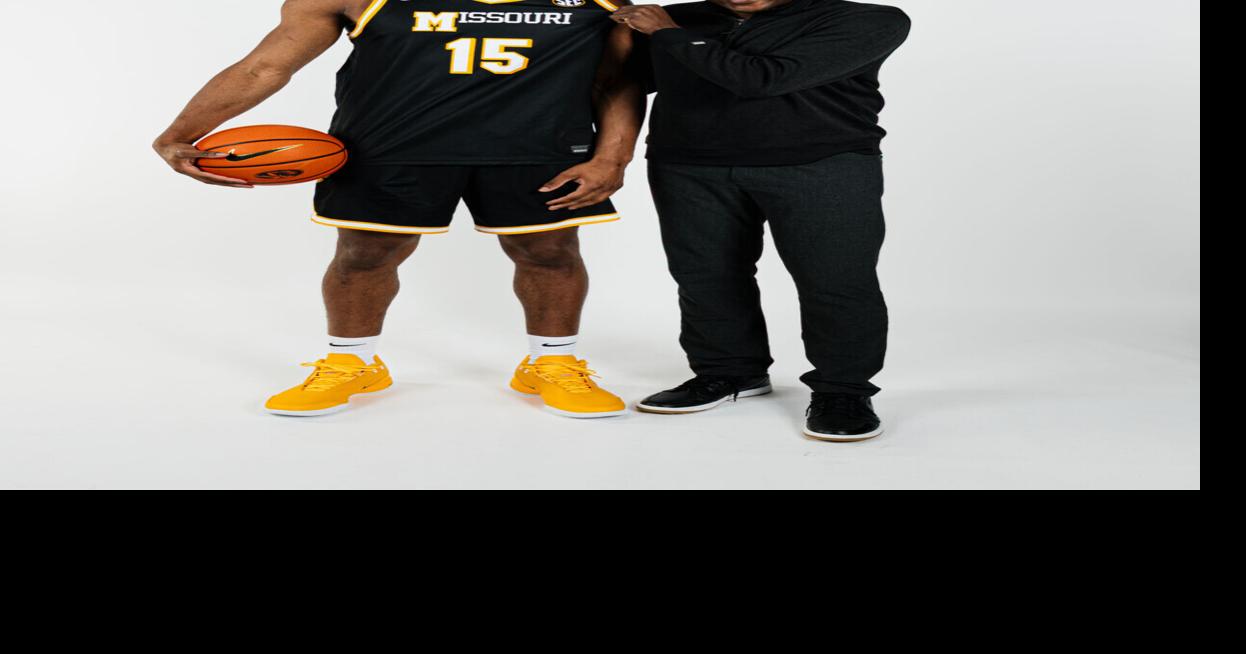 Switching sides: Kansas transfer forward Bryson Tiller commits to Missouri