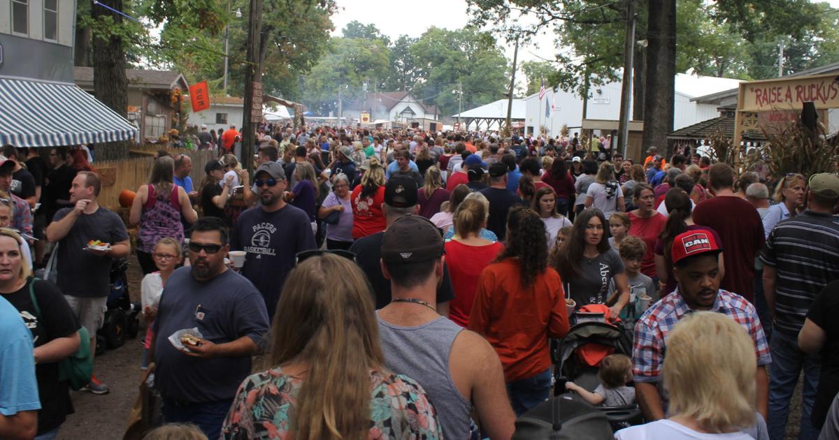 Hungry for apples? โ Kendallville Apple Festival returns this weekend