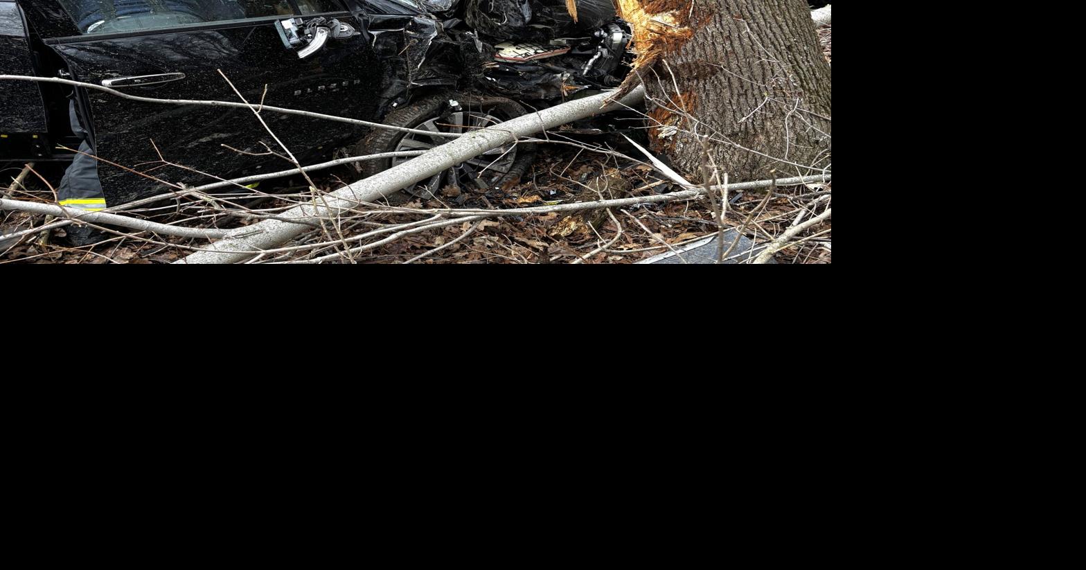 Garrett man suffers abrasion in crash