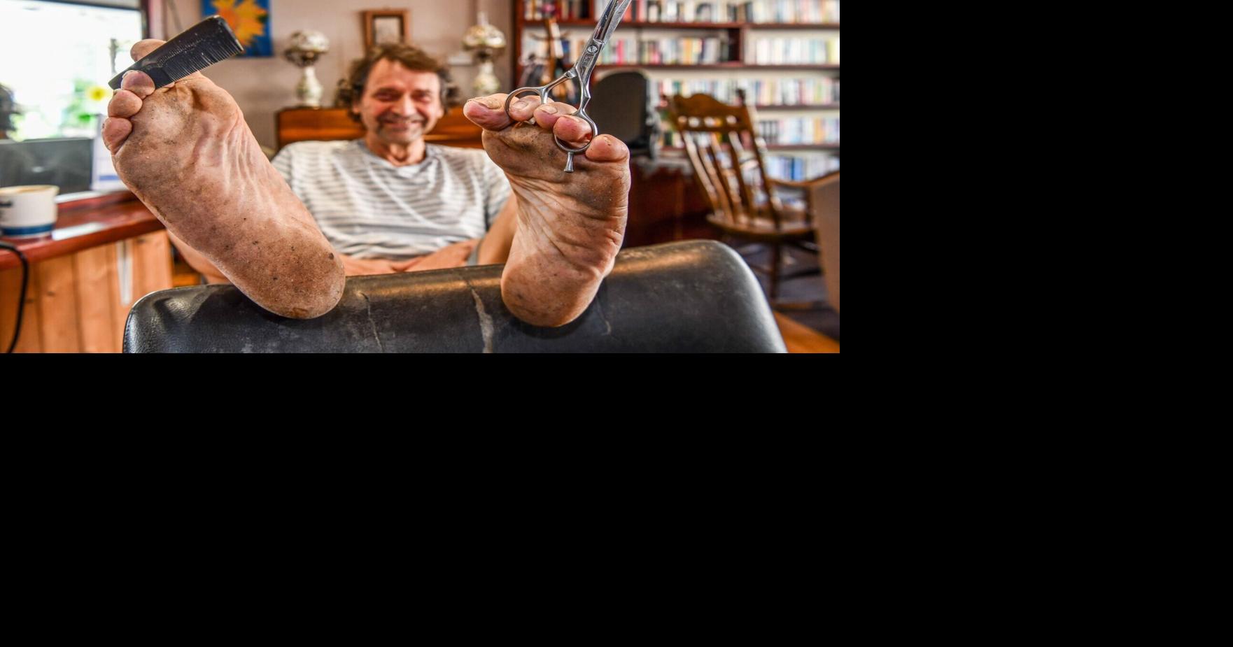 No shoes, yes service? Barefoot barber been shoeless for 20 years ...