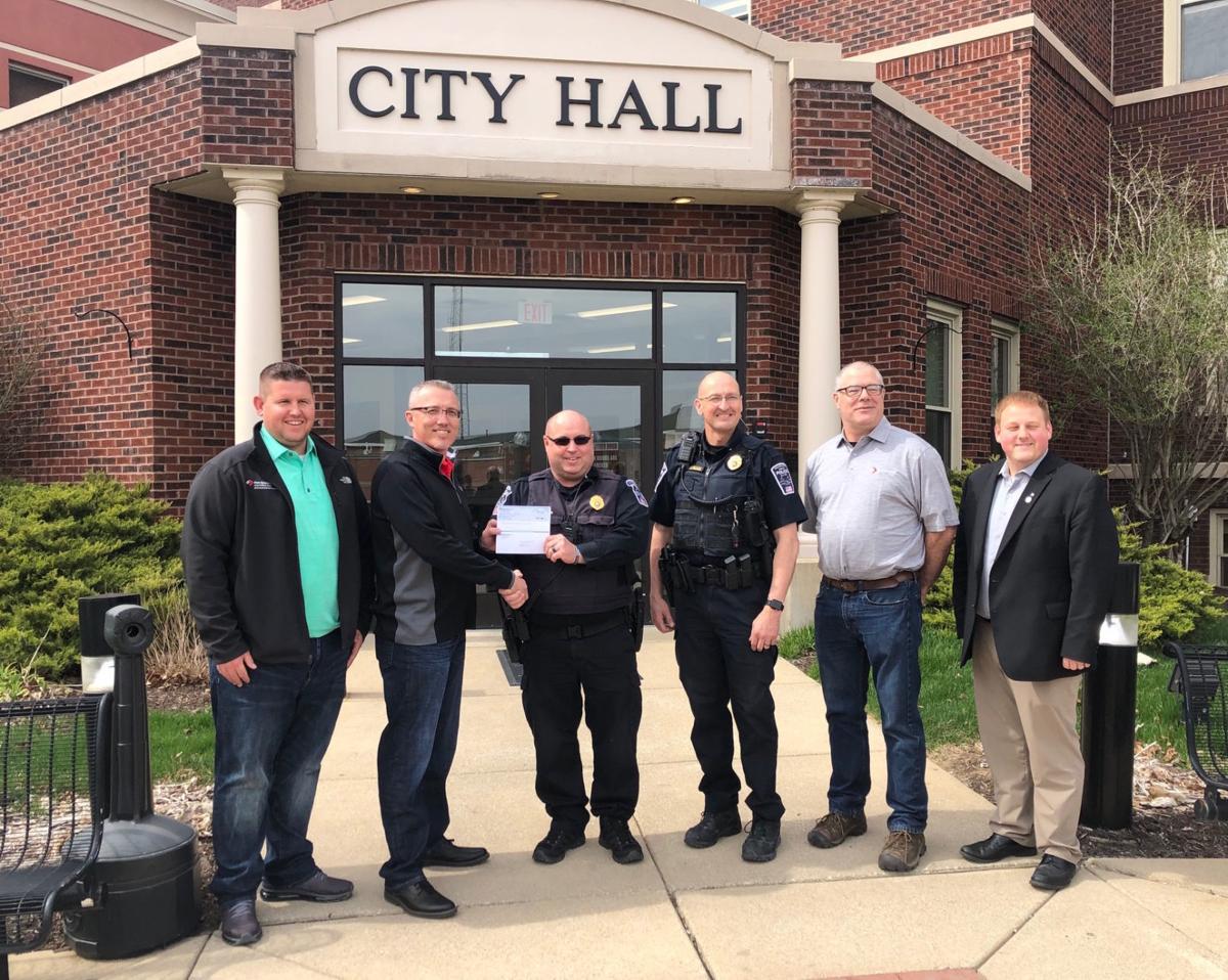 Sdi Donates Body Camera Funds Kpcnews Com Born thomas christopher parnell on 5th february, 1967 in memphis, tennessee, usa, he is famous for saturday night live in. kpc news