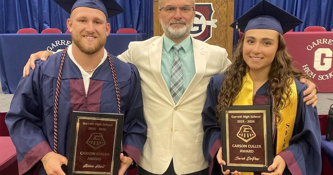 Seniors presented with athletic awards