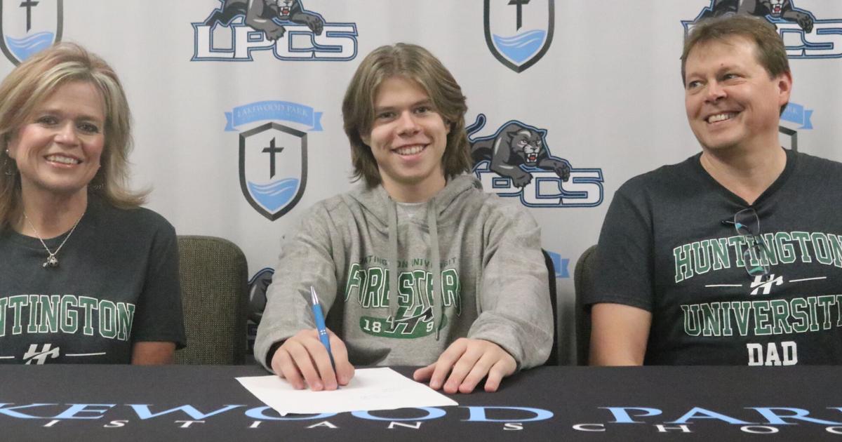 Snyder selects Huntington for soccer