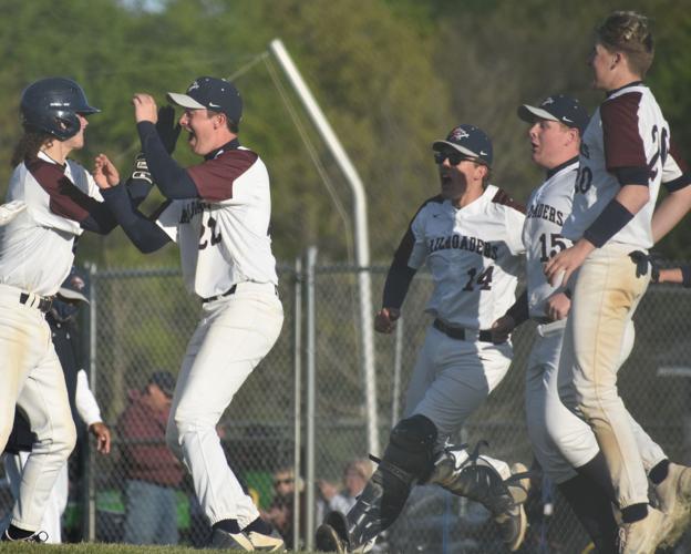 Jeffers' tiebreaking homer in 8th lifts Twins to 7-5 win and deals