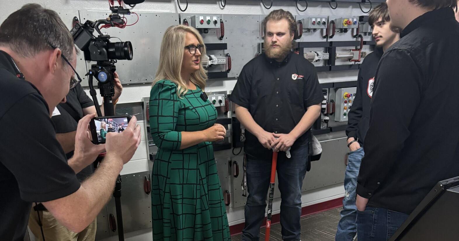 Indiana Secretary of Education visits DeKalb County schools - Vimarsana News