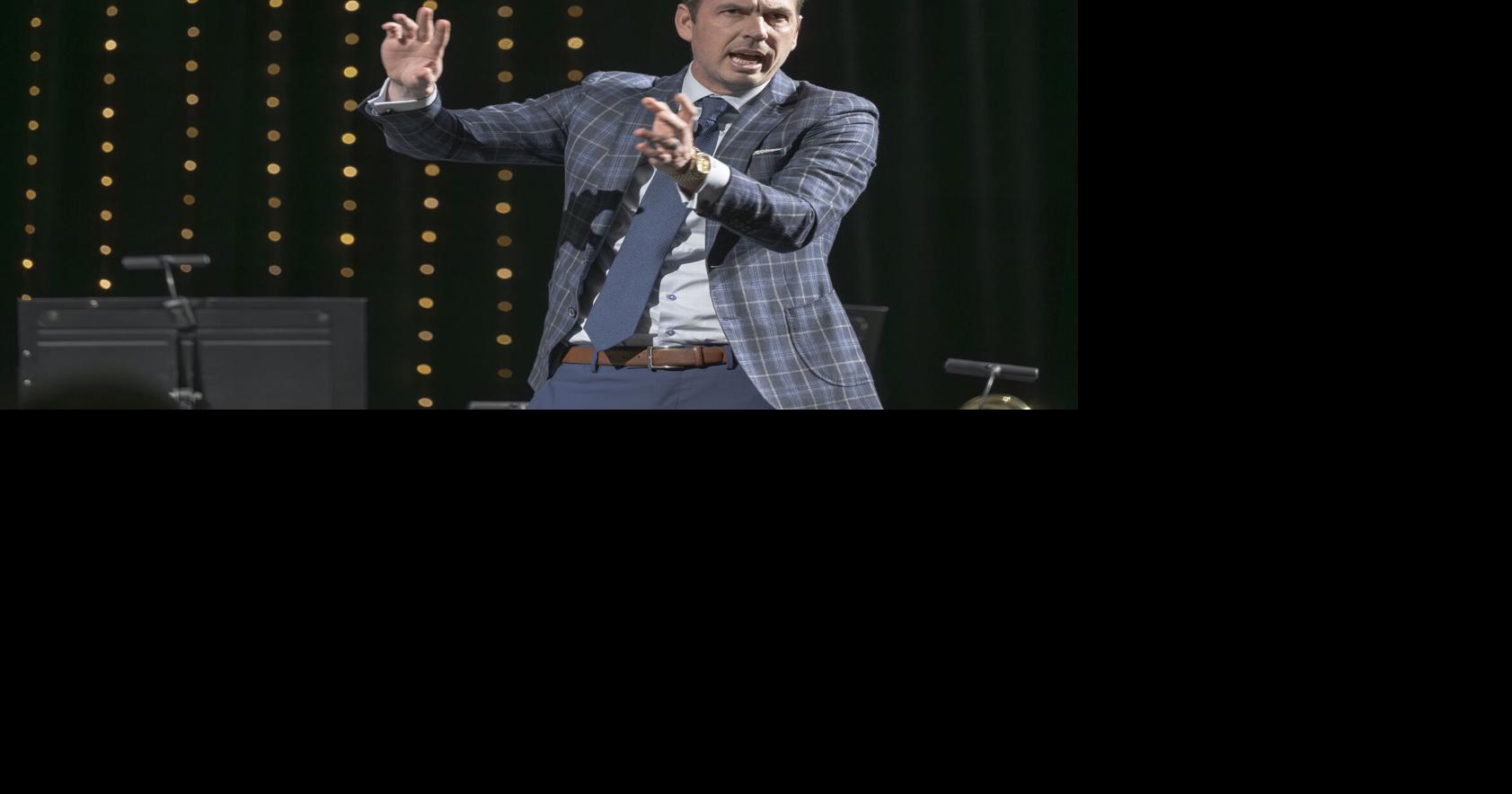 As Colts' coach shares about being the best, Gala raises best-ever amount