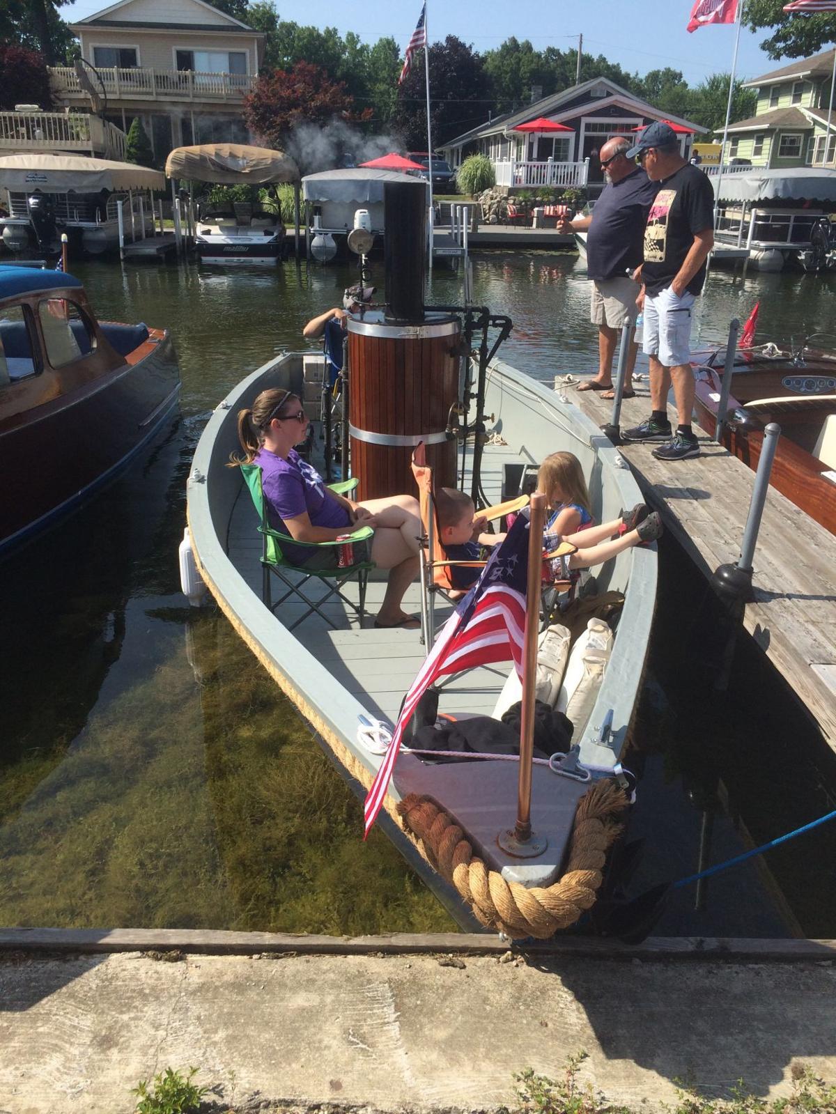 Antique Boat Show Draws Thousands Heraldrepublican Kpcnews Com