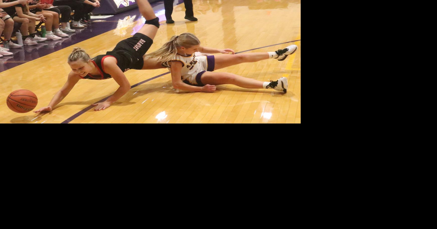 Hornet girls rally to beat DeKalb